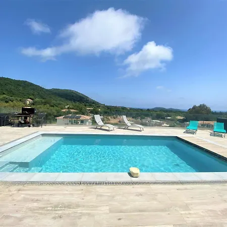 D'architecte Avec Vue Mer Et Piscine Chauffee